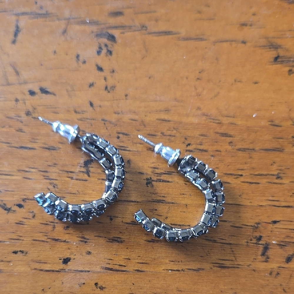Costume Black Crystal Pierced Earrings.